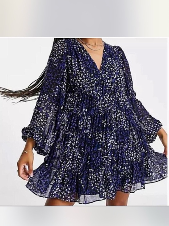 Ted Baker Dresses & Skirts - Ted Baker Navy and White Floral Tiered Mini Dress 5/L